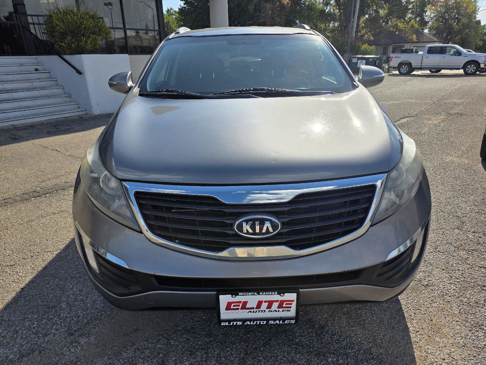 Used 2012 Kia Sportage LX w/ Convenience Pkg AWD/4WD image 2