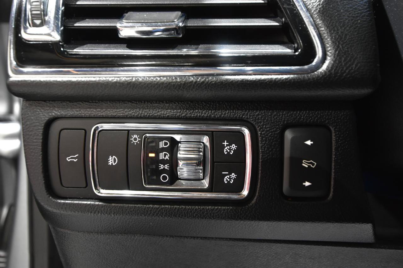 Used 2023 Lincoln Navigator Reserve AWD/4WD image 17