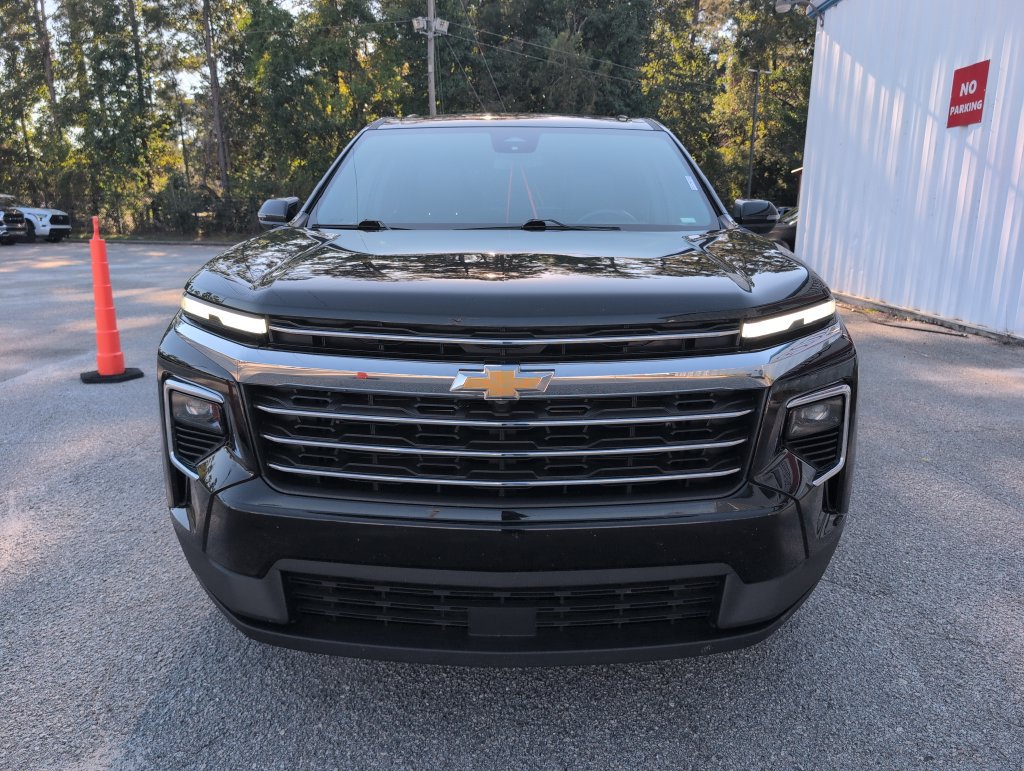 Used 2025 Chevrolet Traverse LT AWD/4WD image 3