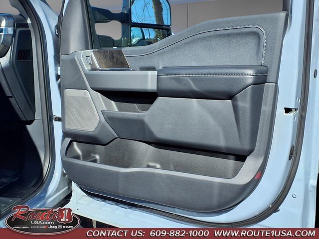 Used 2024 Ford F250 Lariat w/ Sport Appearance Package image 12
