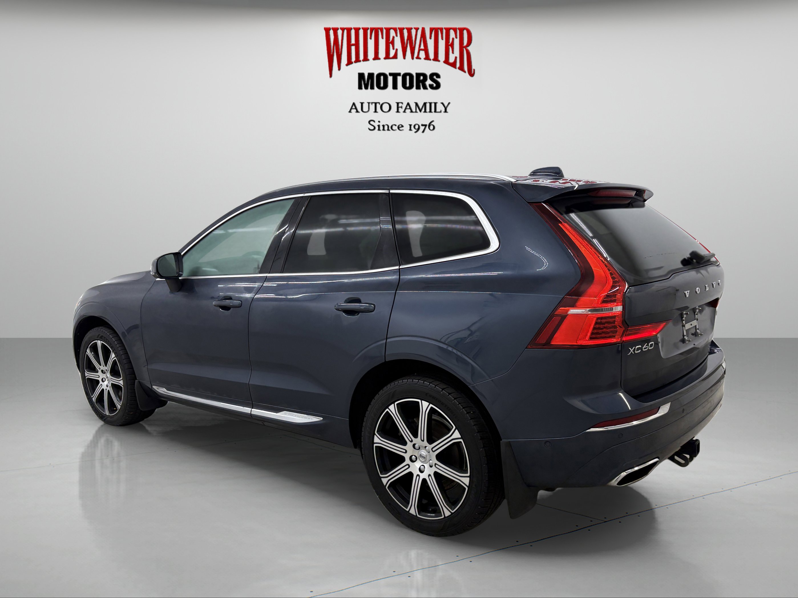 Used 2019 Volvo XC60 T6 Inscription image 2
