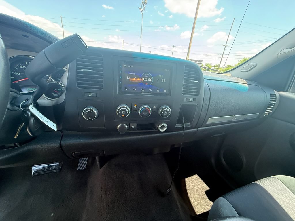 Used 2009 Chevrolet Silverado 1500 LT w/ Power Pack Plus AWD/4WD image 15