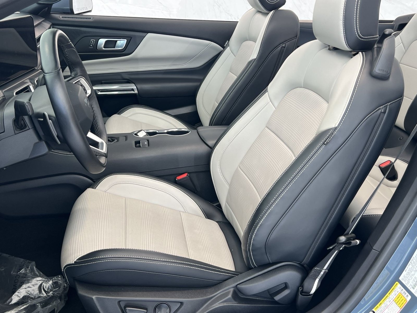 Used 2025 Ford Mustang GT Premium RWD image 12