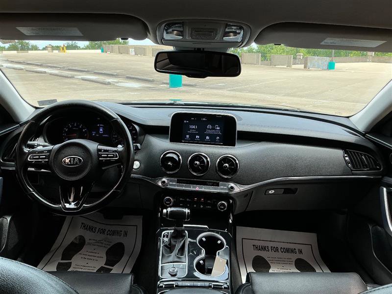 Used 2018 Kia Stinger RWD image 40