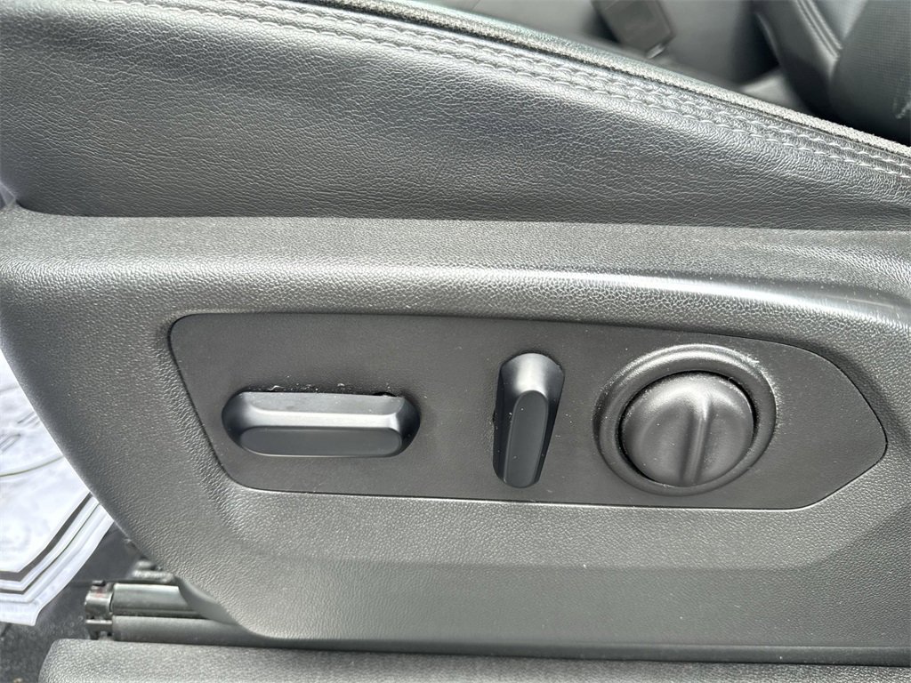 Used 2021 Chevrolet Silverado 1500 High Country image 18