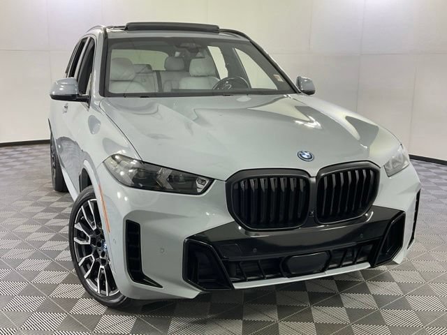 Used 2024 BMW X5 xDrive50e AWD/4WD image 38