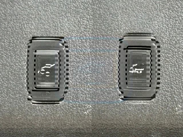 Used 2021 GMC Yukon XL AT4 w/ AT4 Premium Package image 43