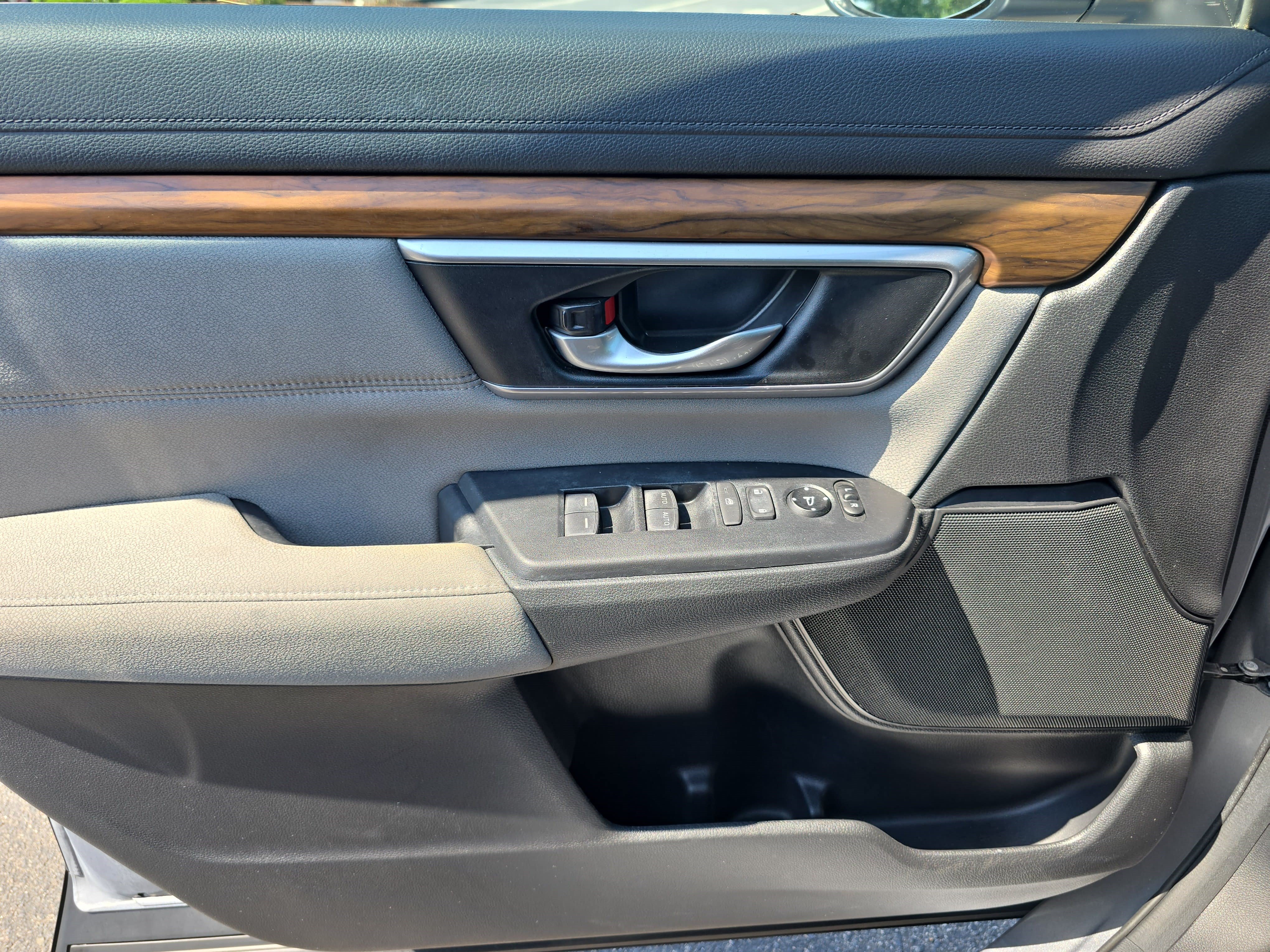 Used 2019 Honda CR-V EX image 26