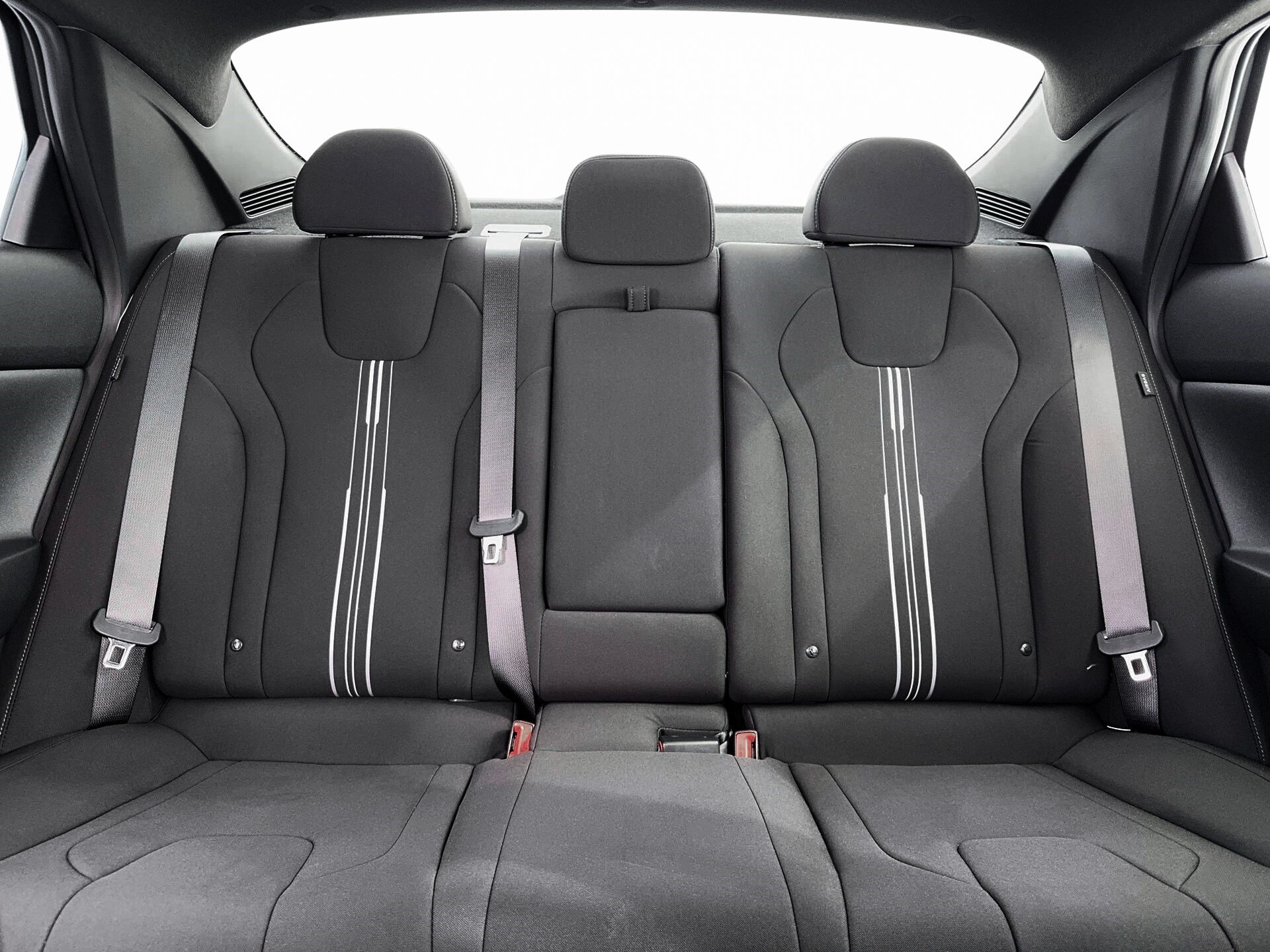 New 2026 Hyundai Elantra SEL Sport FWD image 16