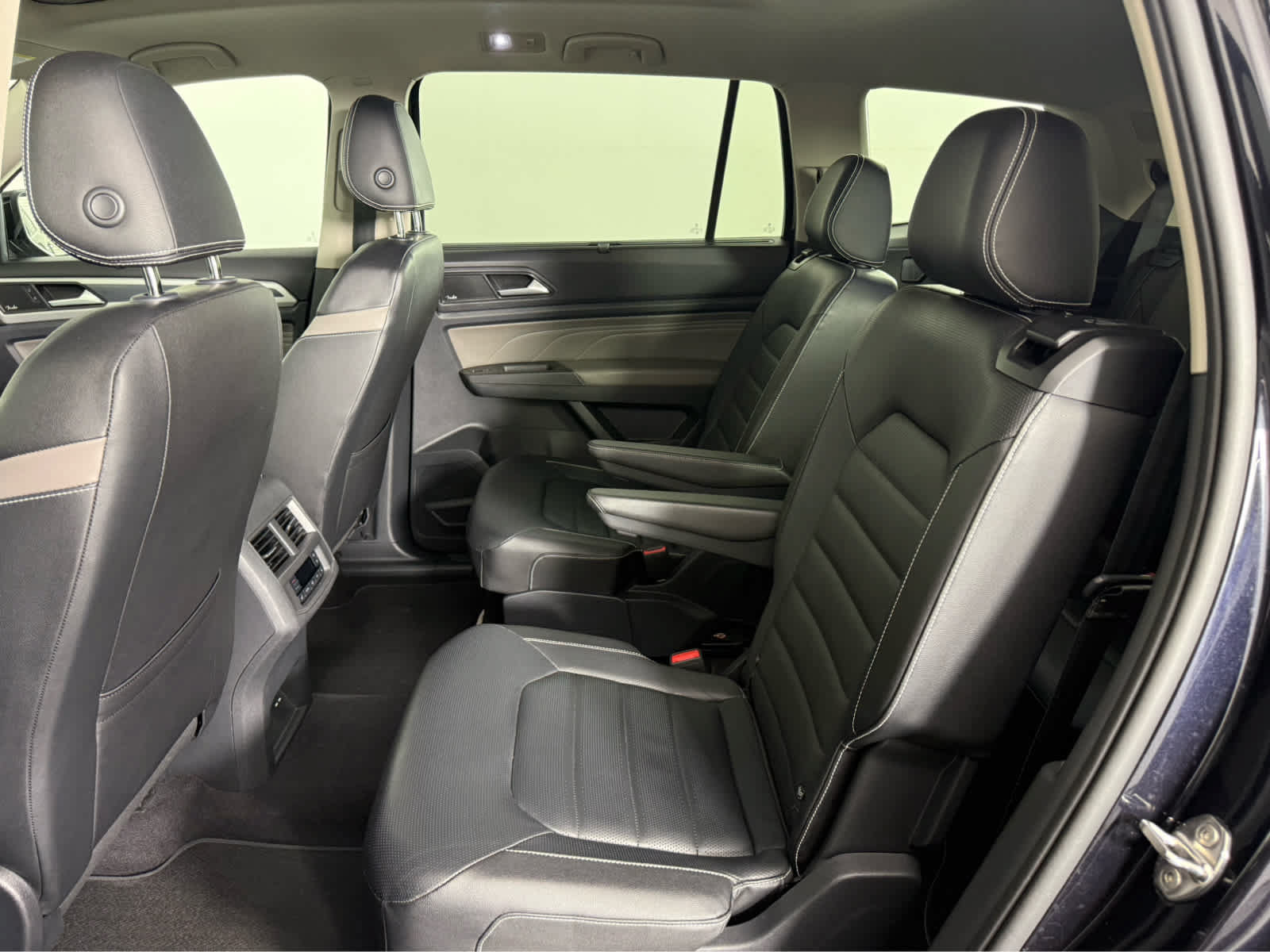 Used 2023 Volkswagen Atlas SEL Premium AWD/4WD image 13
