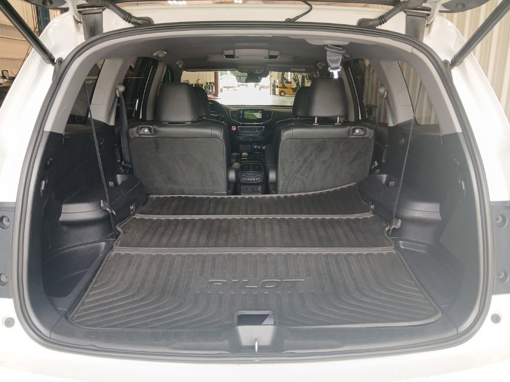 Used 2020 Honda Pilot Touring image 39