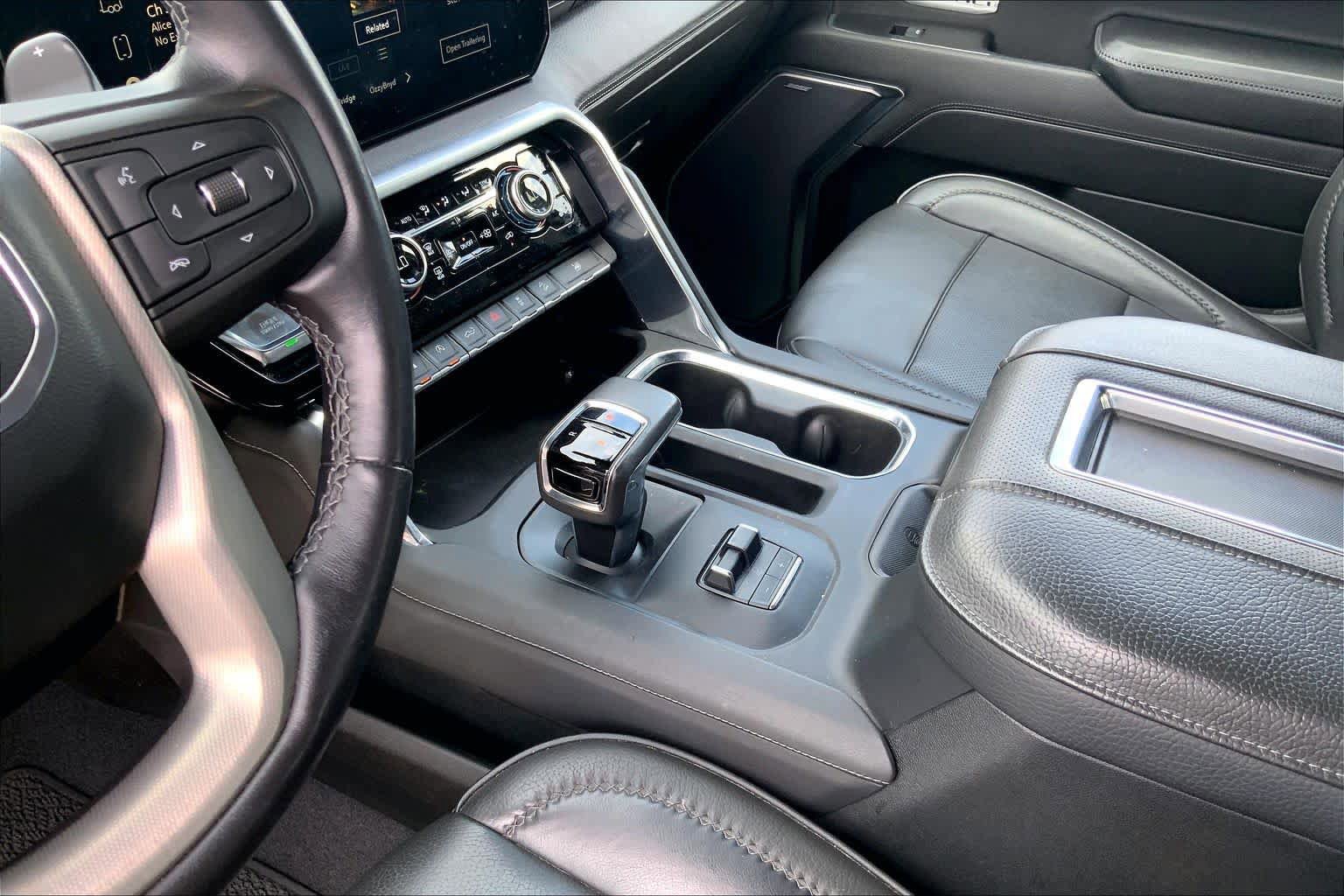 Used 2022 GMC Sierra 1500 Denali w/ Technology Package AWD/4WD image 16