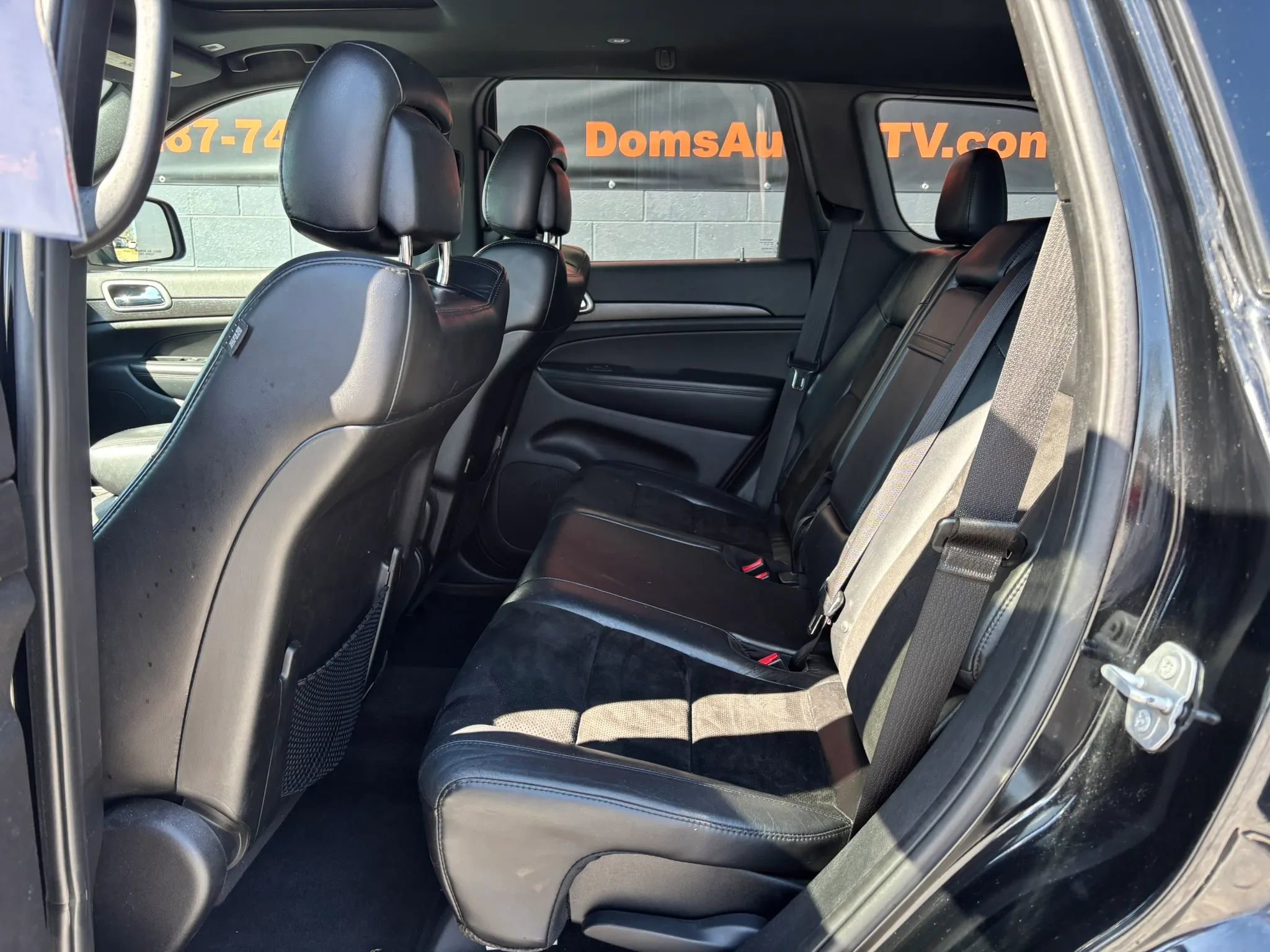 Used 2017 Jeep Grand Cherokee Altitude AWD/4WD image 17