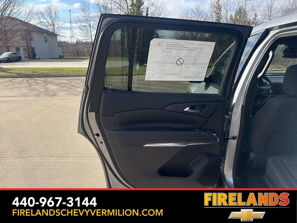 New 2026 Chevrolet Traverse LT w/ LPO, Floor Liner Package FWD image 39