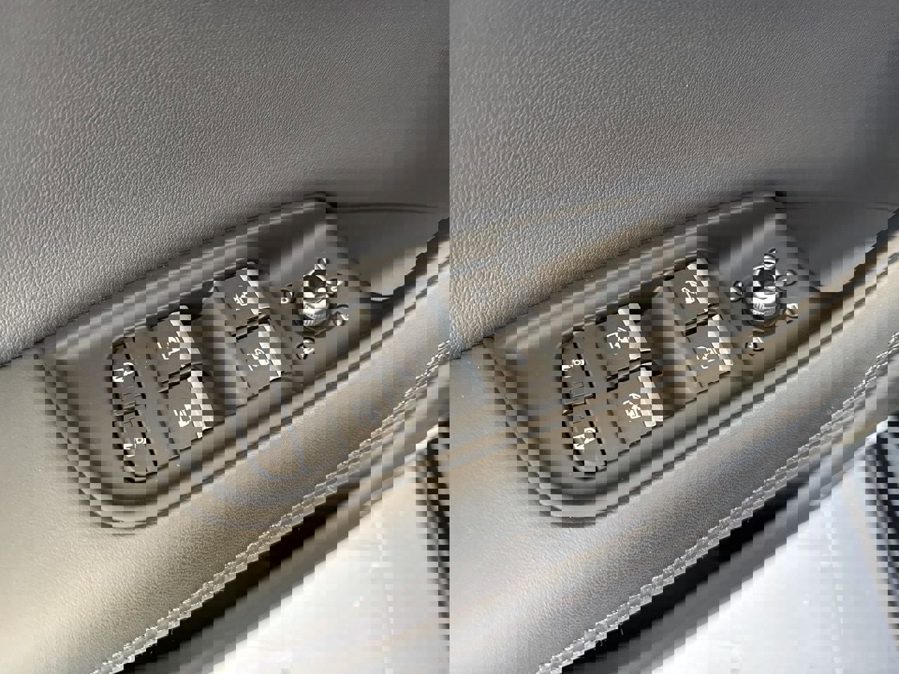 Used 2022 Audi Q7 3.0T Prestige image 39