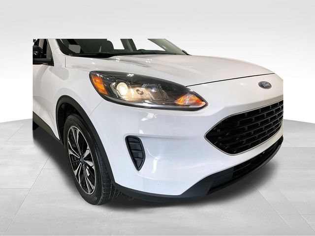 Used 2022 Ford Escape SE w/ SE Sport Appearance Package AWD/4WD image 42