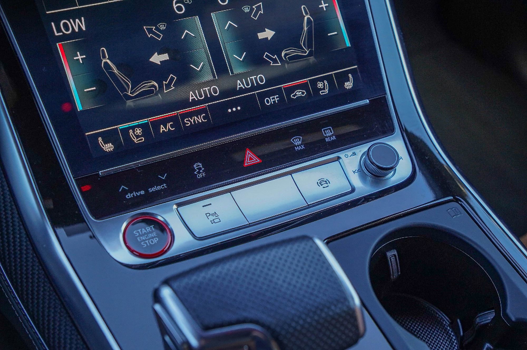 Certified 2023 Audi RS Q8 w/ Black Optic Package image 18