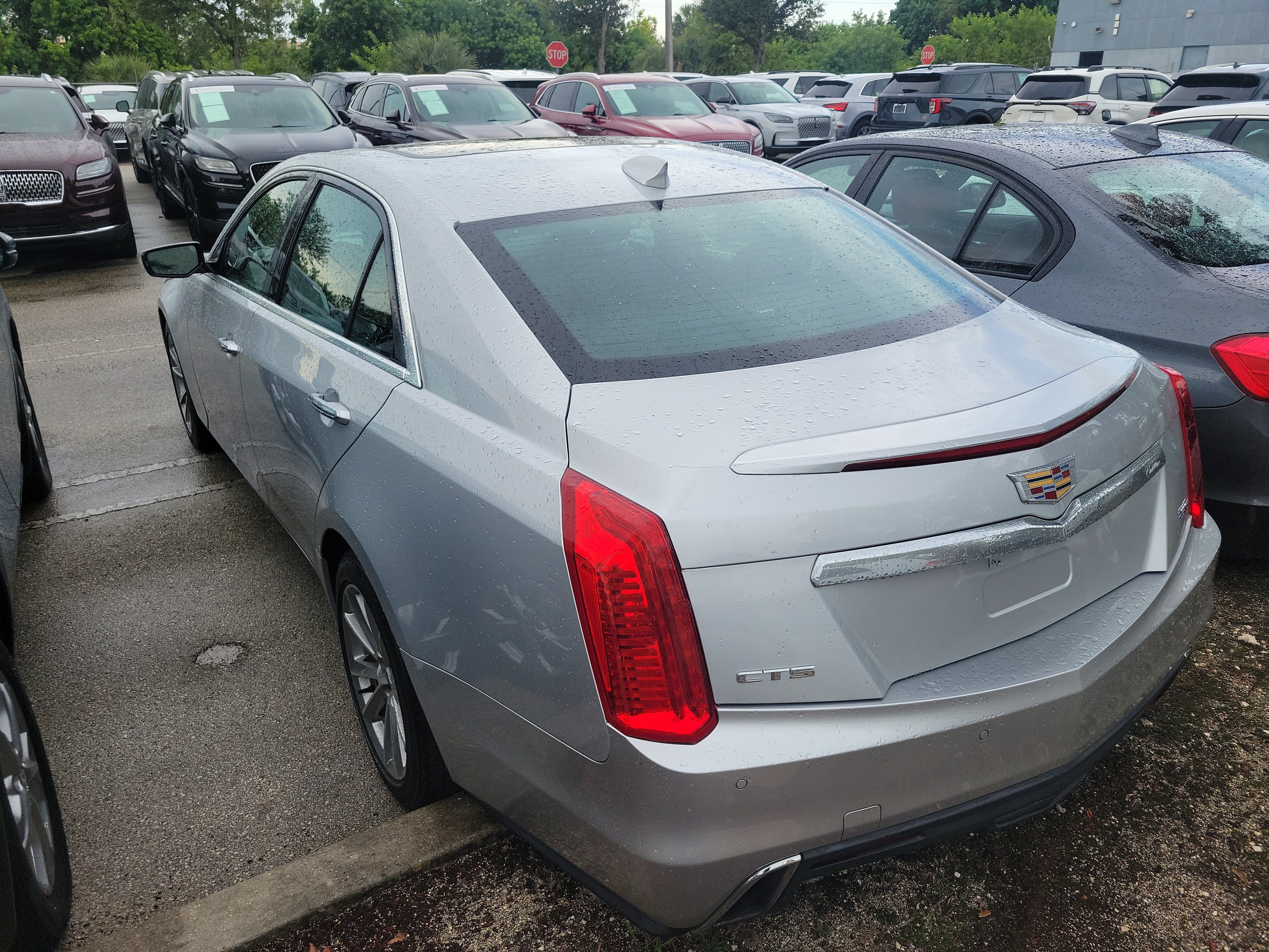 Used 2019 Cadillac CTS Luxury RWD image 3