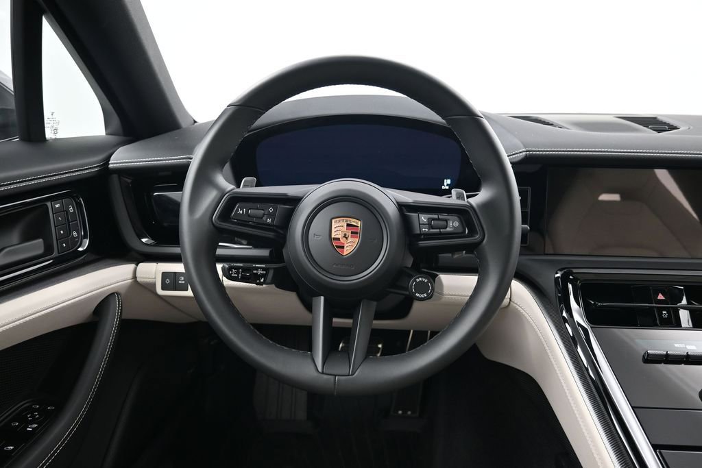 Certified 2026 Porsche Panamera image 12