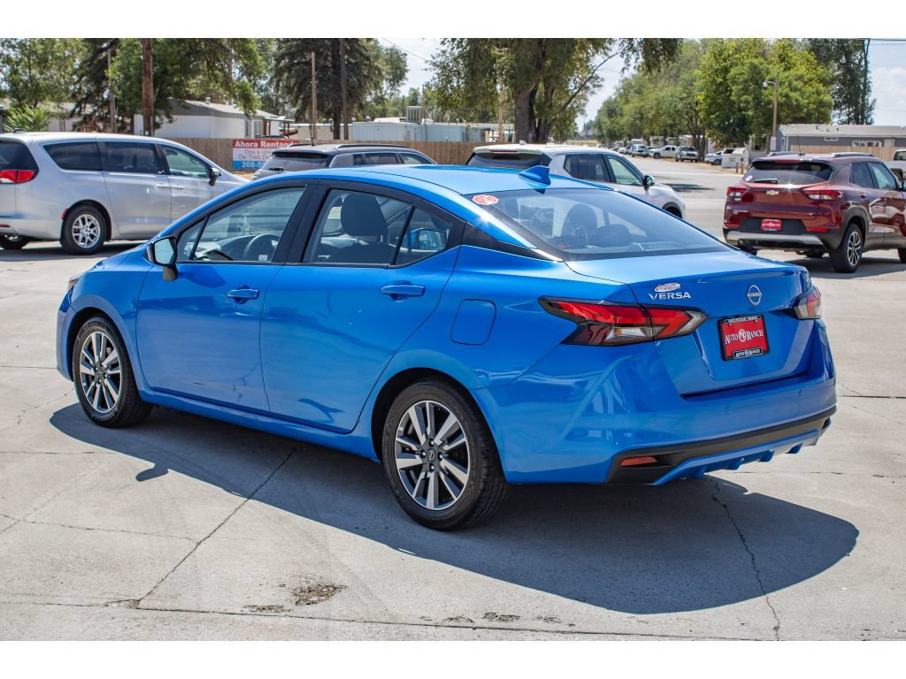 Used 2023 Nissan Versa SV FWD image 6