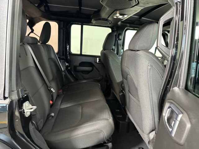 Used 2023 Jeep Wrangler Unlimited image 27