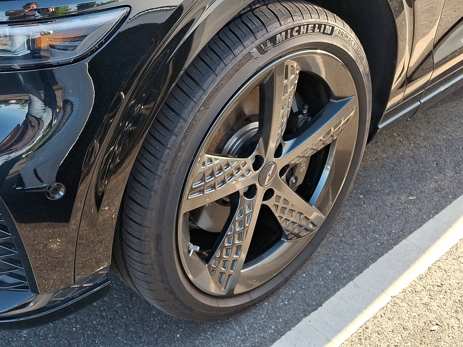 Used 2023 Genesis GV70 2.5T w/ Sport Prestige Package AWD/4WD image 10