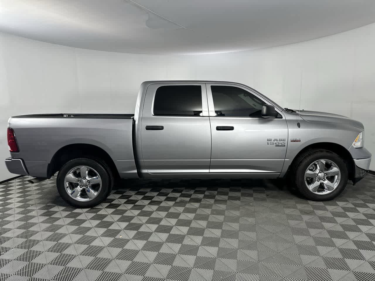 Used 2024 RAM 1500 Tradesman AWD/4WD image 9