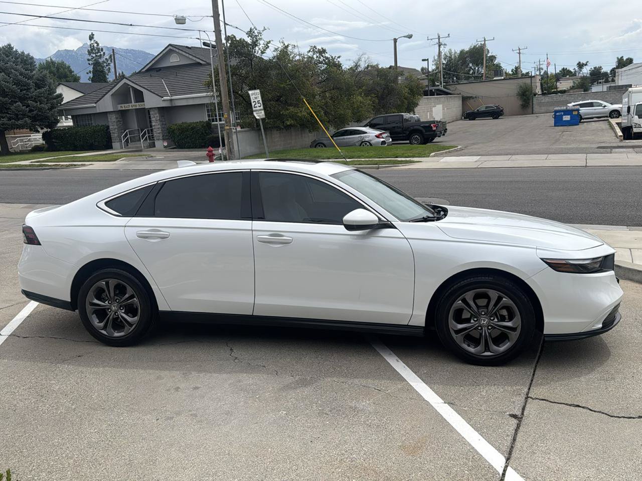 Used 2024 Honda Accord EX image 4
