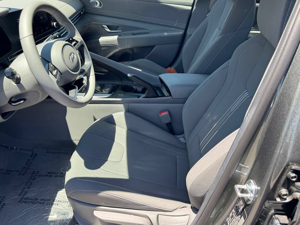 Certified 2026 Hyundai Elantra Sport FWD image 16