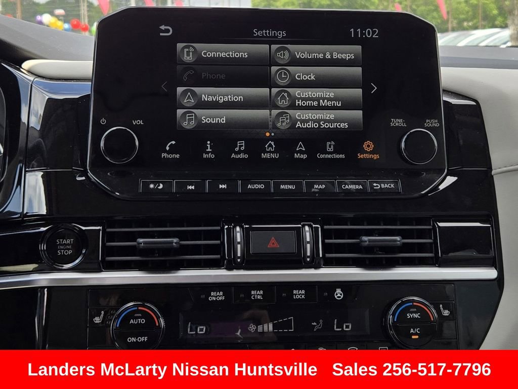 Used 2025 Nissan Pathfinder SL w/ SL Premium Package FWD image 20