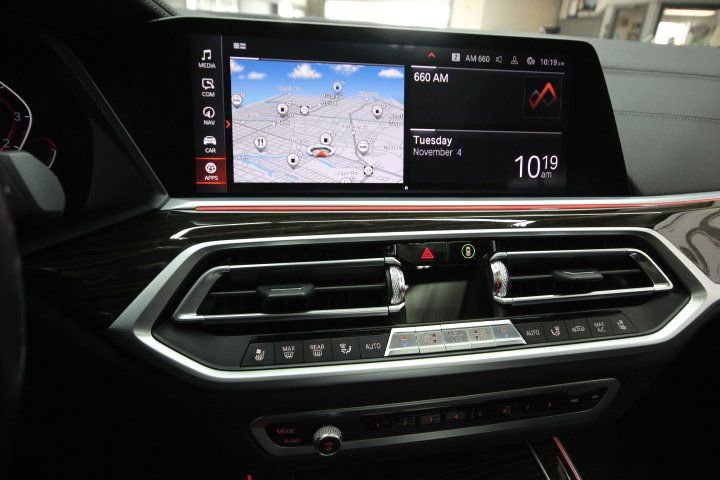 Used 2019 BMW X7 xDrive40i w/ Premium Package AWD/4WD image 19