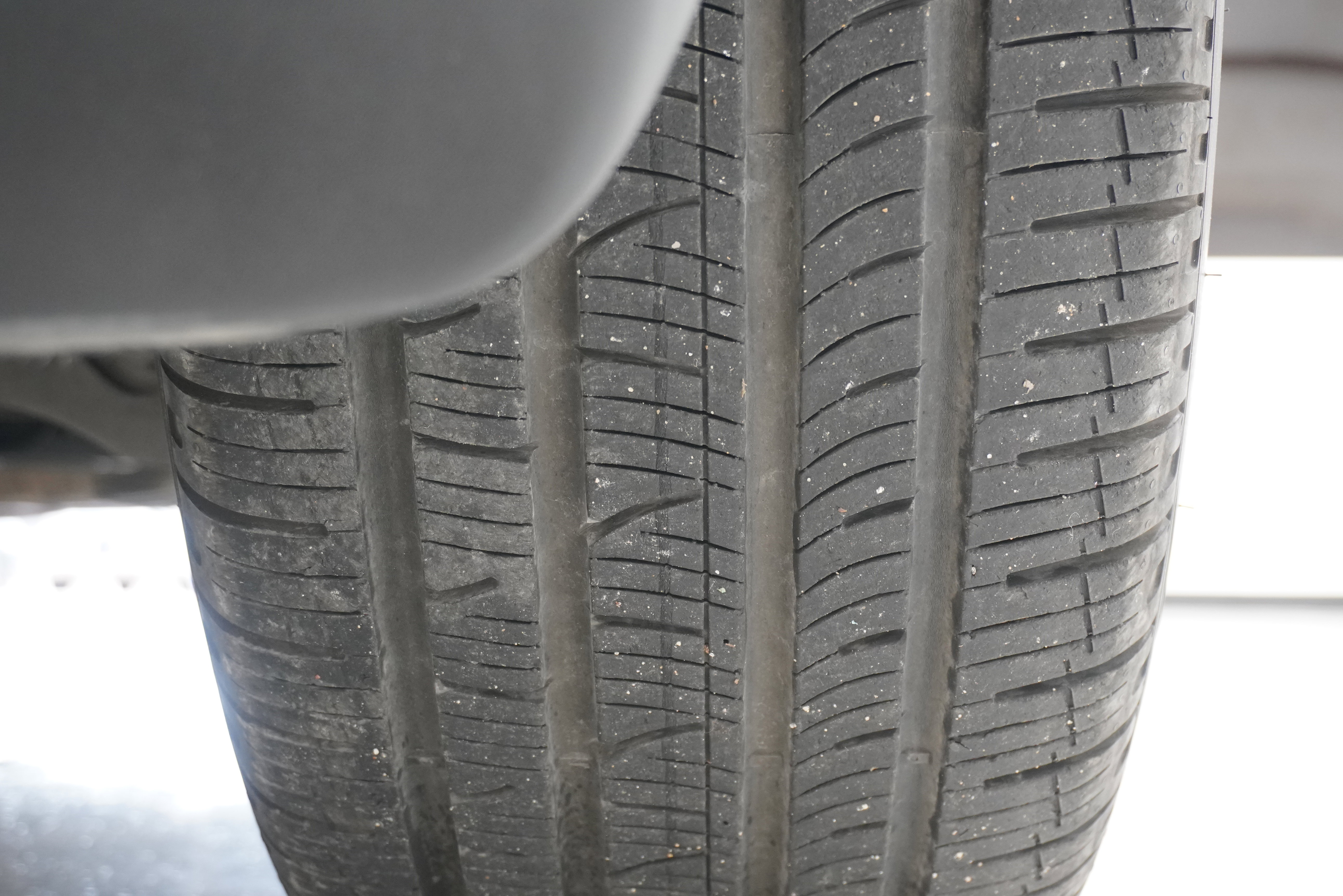 Used 2013 Jeep Grand Cherokee Overland Summit image 29