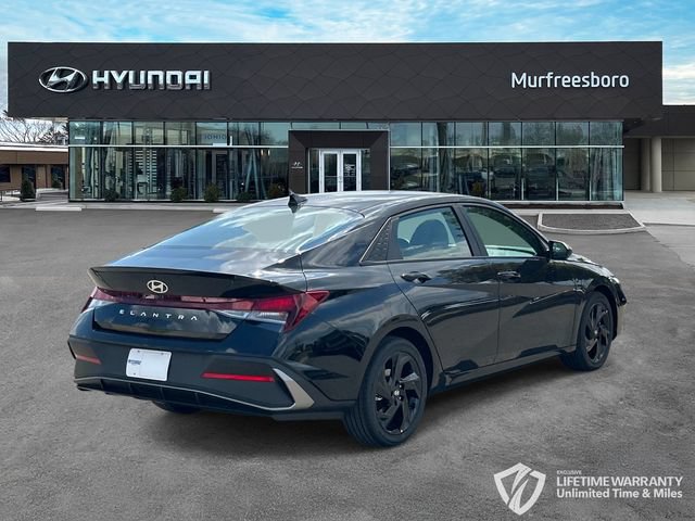 New 2026 Hyundai Elantra SEL Sport FWD image 5