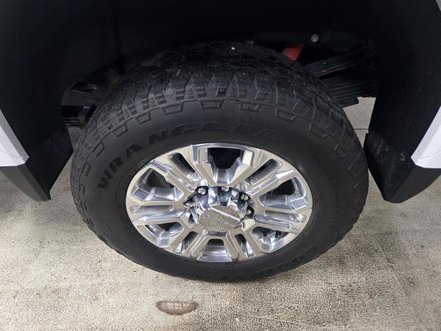 Certified 2022 GMC Sierra 3500 Denali w/ Denali Ultimate Package AWD/4WD image 8