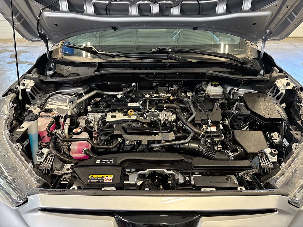 Used 2024 Toyota Corolla Cross SE image 21