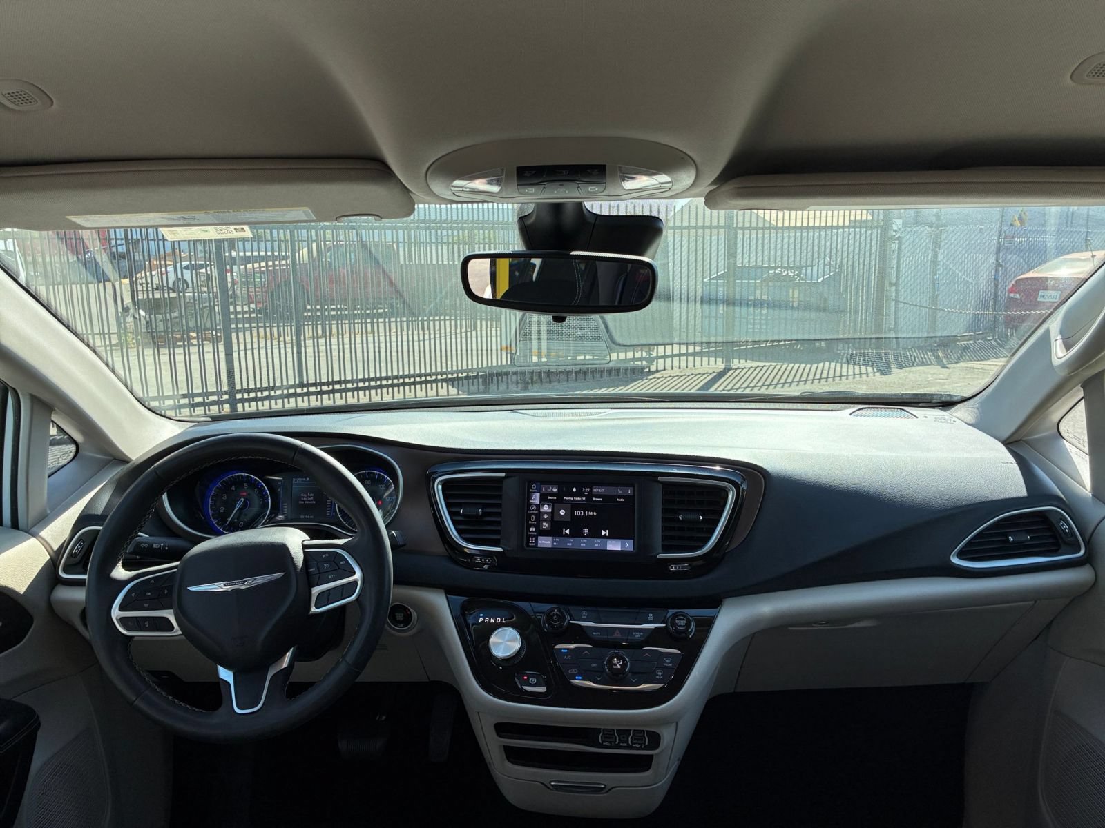 Used 2023 Chrysler Voyager LX FWD image 33