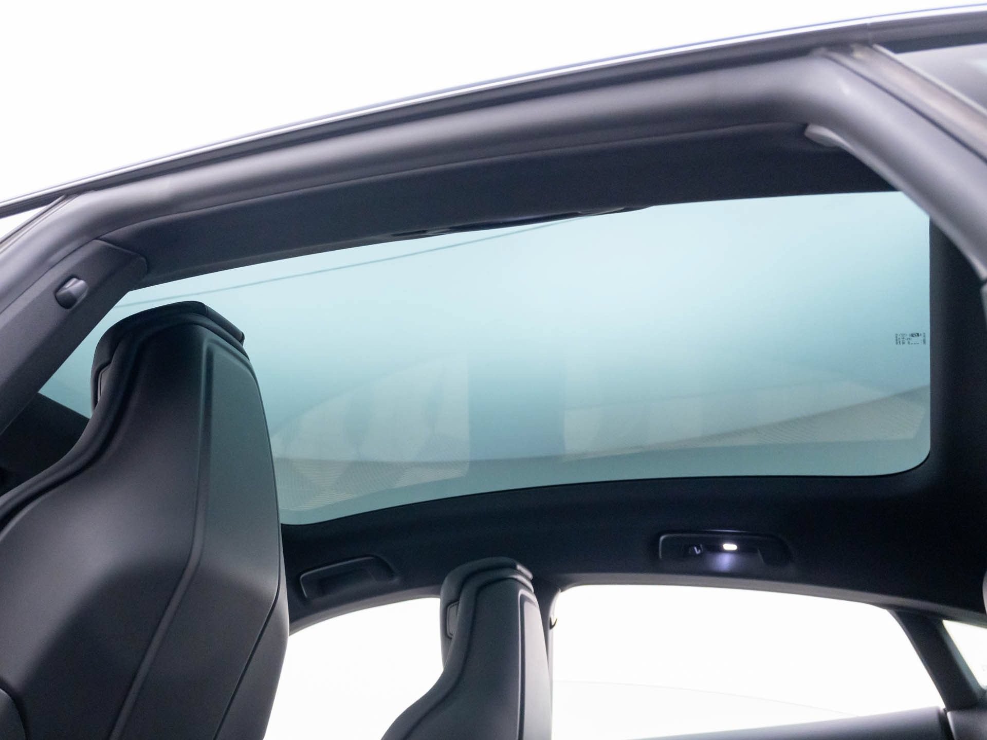 New 2026 Porsche Taycan AWD/4WD image 17