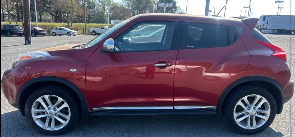 Used 2012 Nissan Juke SV w/ Chrome Pkg FWD image 11