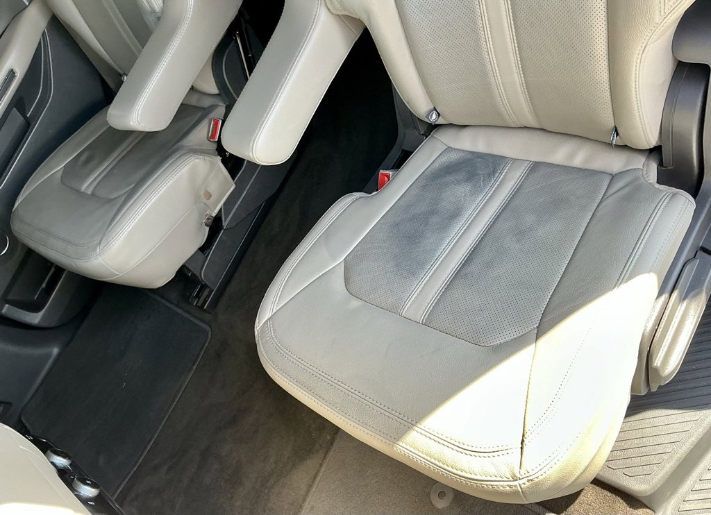 Used 2020 Ford Expedition Limited image 29