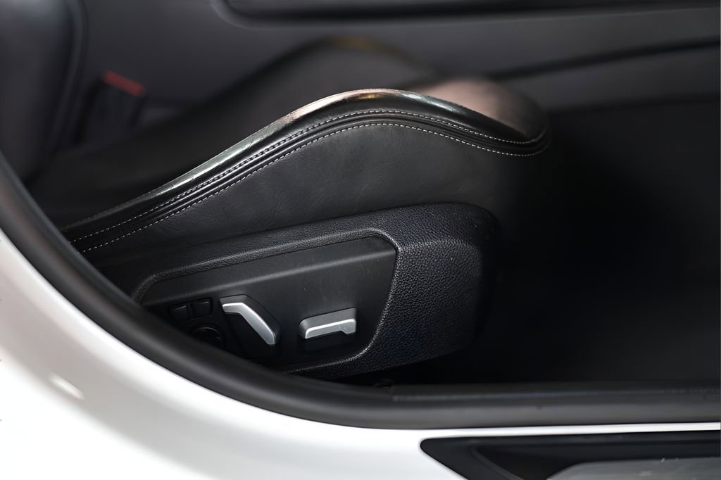 Used 2016 BMW M3 RWD image 61