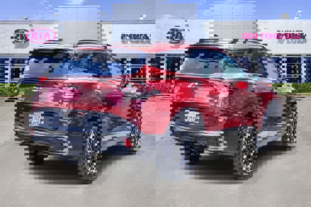 Certified 2023 Kia Sportage X-Line w/ X-Line Premium Package image 4