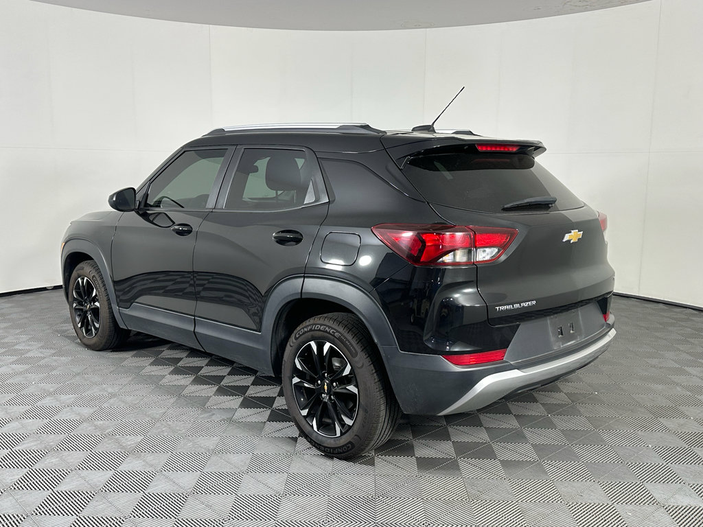 Used 2022 Chevrolet TrailBlazer LT FWD image 4