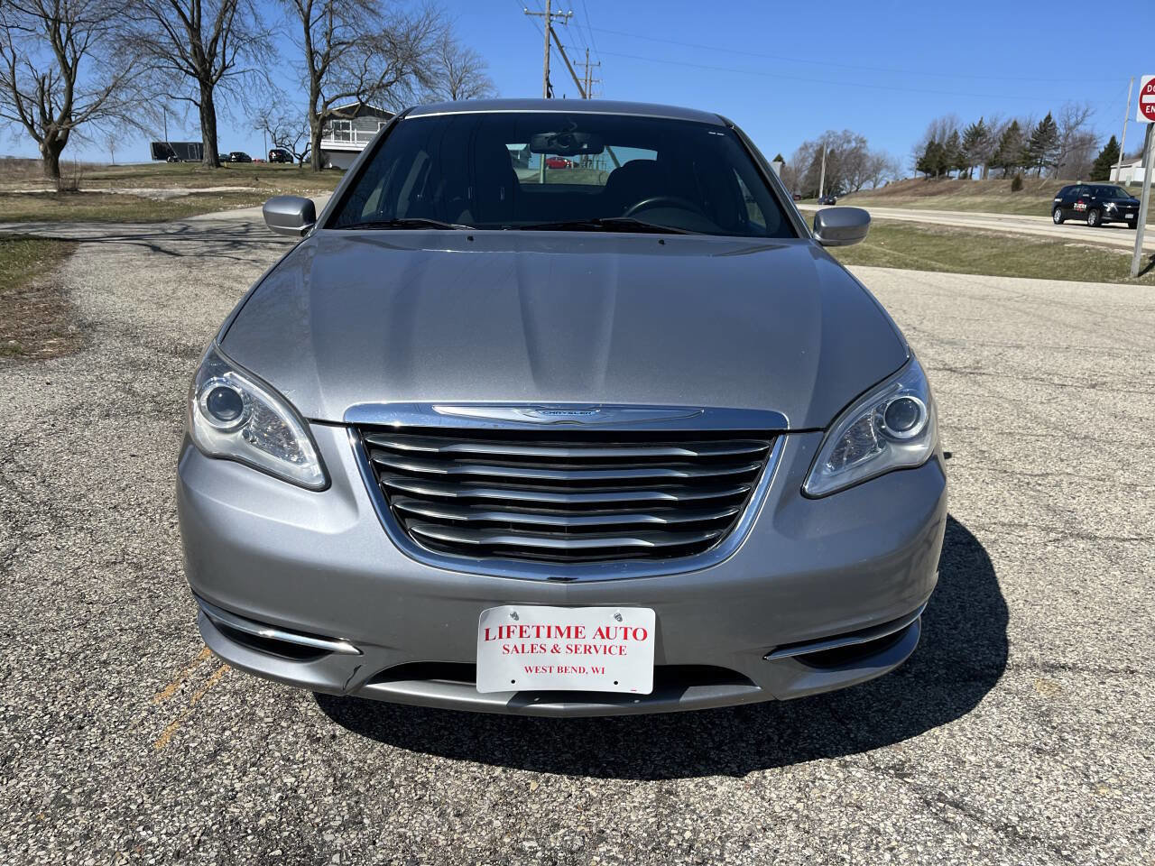 Used 2013 Chrysler 200 Touring w/ Cold Weather Group image 8