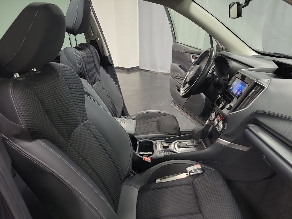 Used 2022 Subaru Forester Premium AWD/4WD image 32