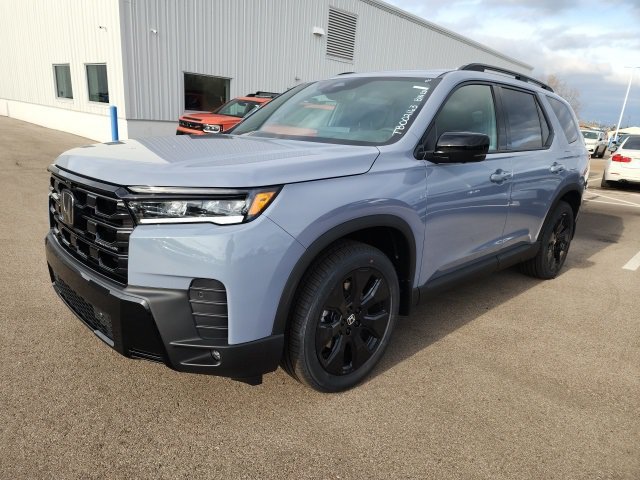 New 2026 Honda Pilot Black Edition image 3