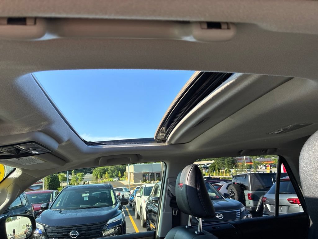Used 2023 Toyota 4Runner TRD Off-Road Premium w/ Moonroof Package AWD/4WD image 22