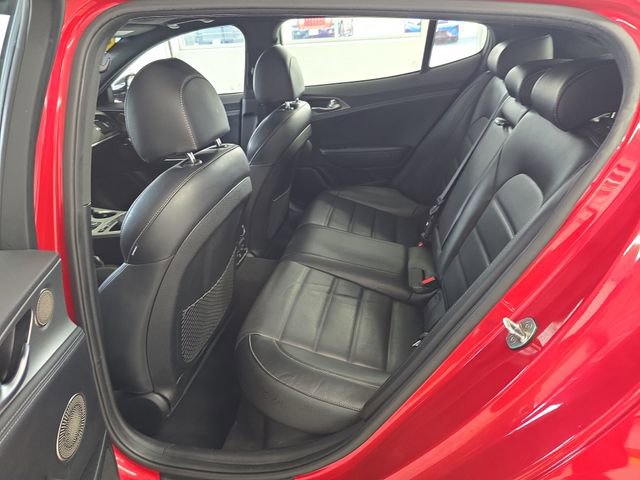 Used 2021 Kia Stinger GT2 image 10