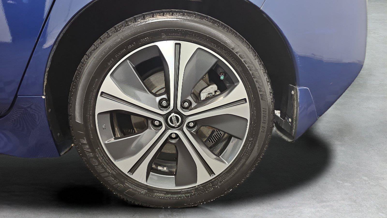 Used 2018 Nissan Leaf SL w/ SL Technology Package FWD image 25