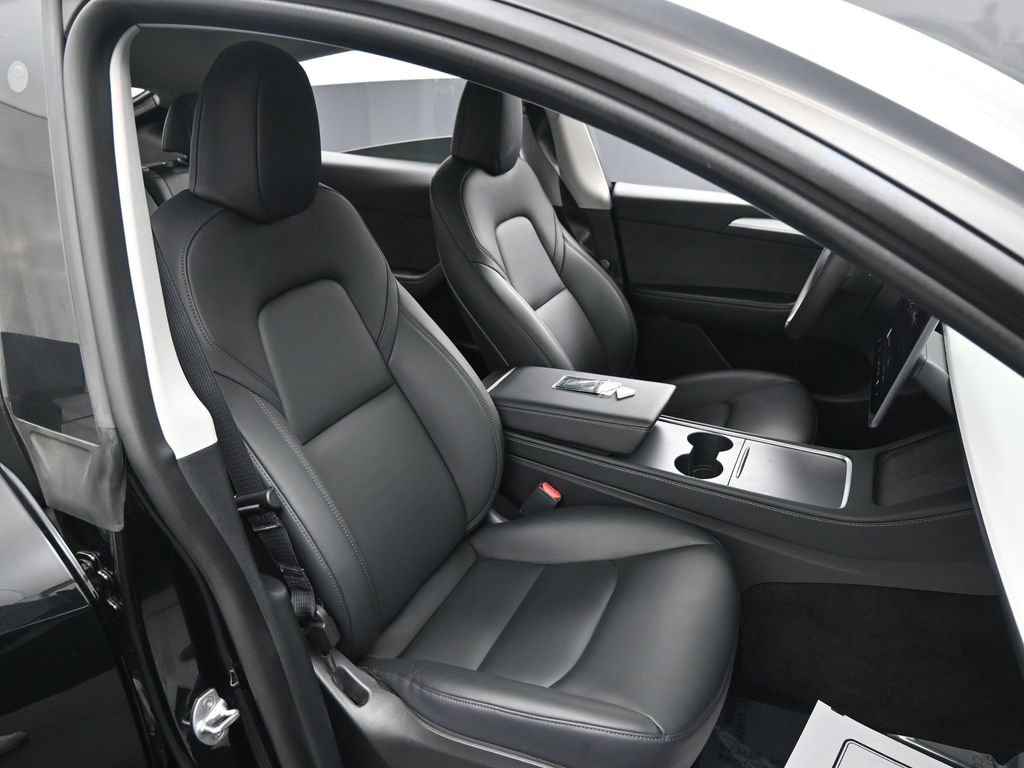 Used 2023 Tesla Model Y Long Range image 19