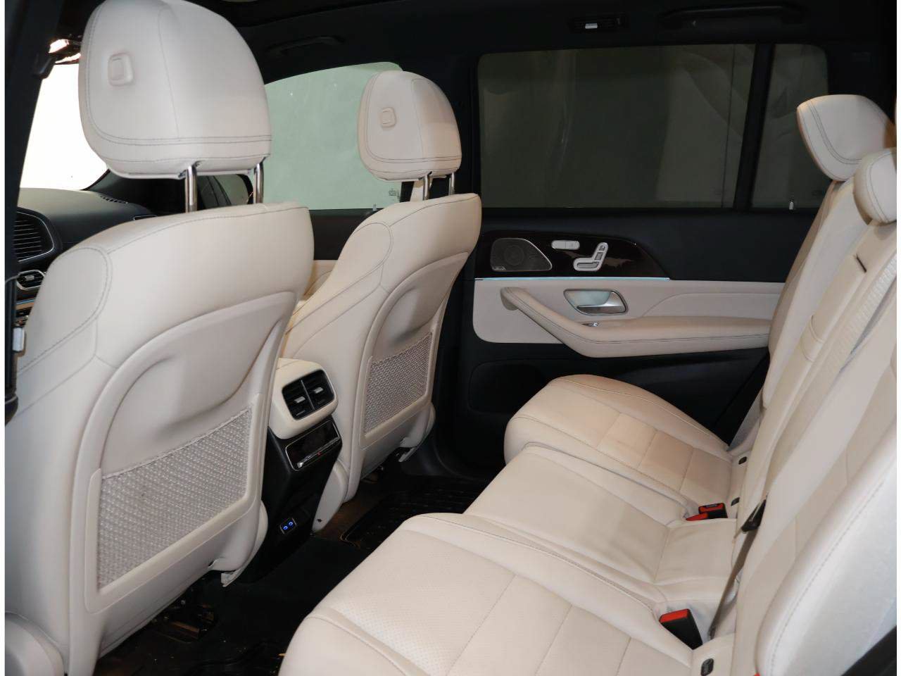 Used 2024 Mercedes-Benz GLS 450 4MATIC image 14